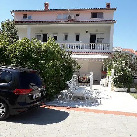 Sunny Rab With 2 Bedrooms Апартаменты *