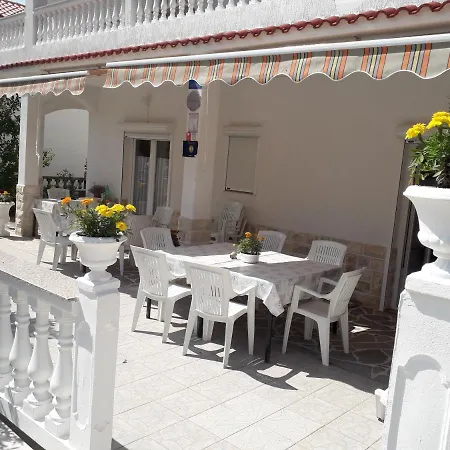 Sunny Rab With 2 Bedrooms Апартаменты Palit