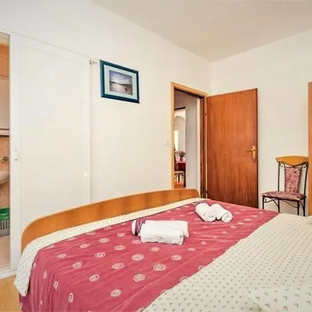 Апартаменты Sunny Rab With 2 Bedrooms Palit